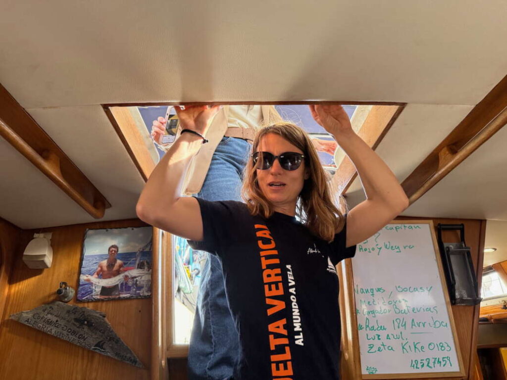 Vuelta vertical al mundo por mar y a vela 2025-2026