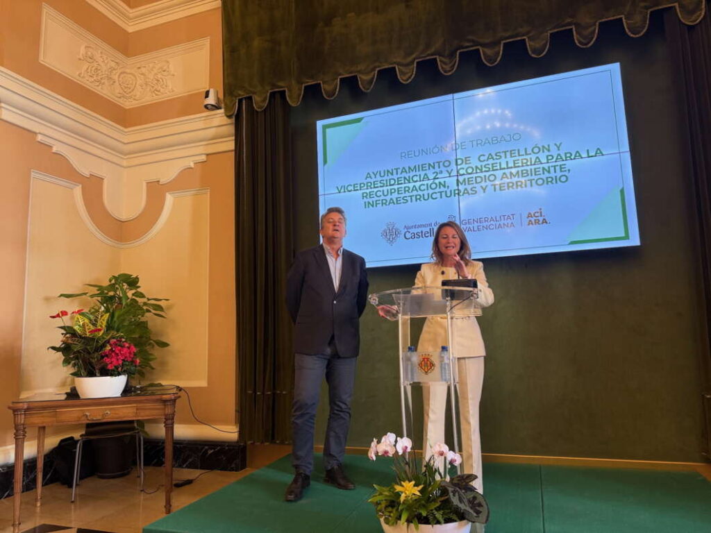 Reunión para imulsar temas de Castellón entre conselleria y ayuntamiento