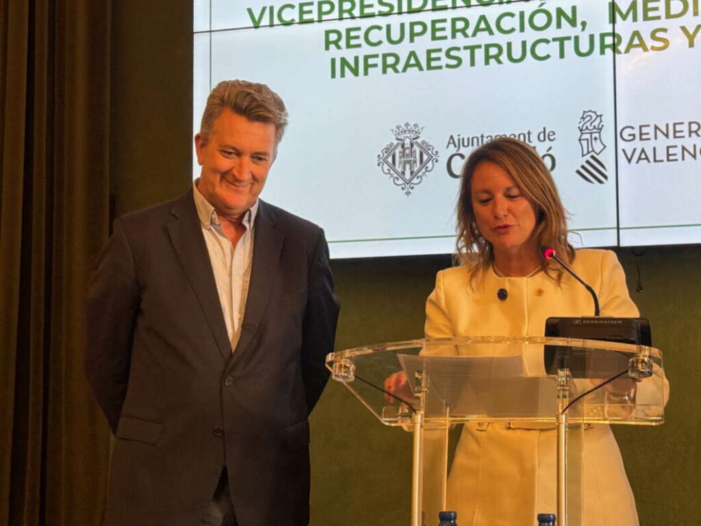 Reunión para imulsar temas de Castellón entre conselleria y ayuntamiento