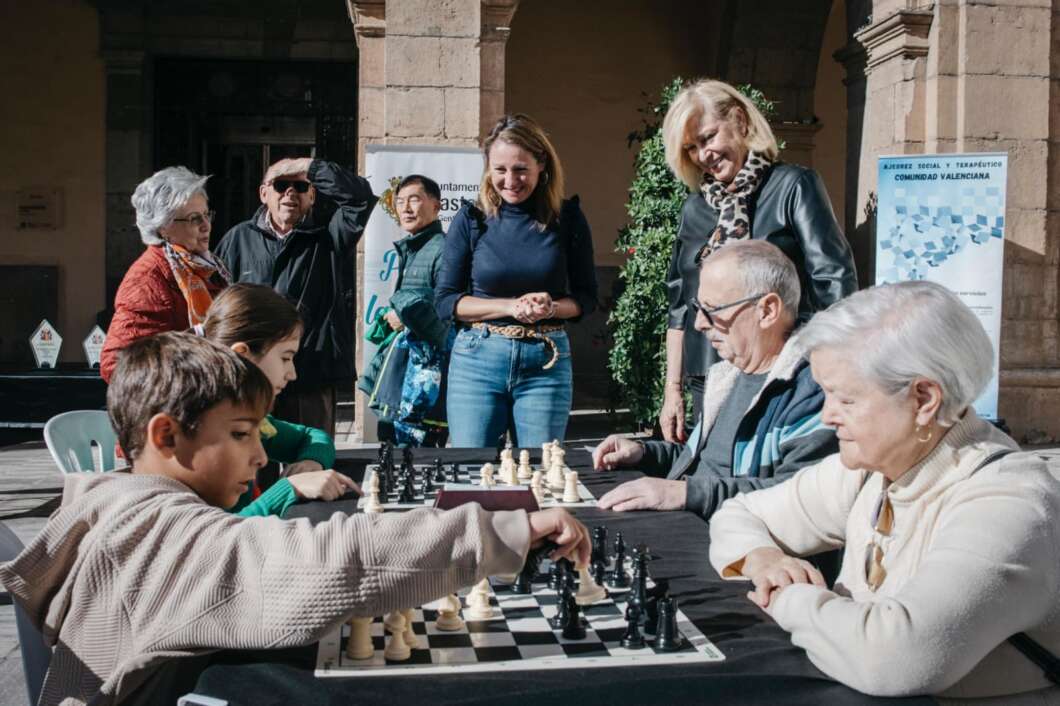 Jornada intergeneracional de ajedrez en Castelló