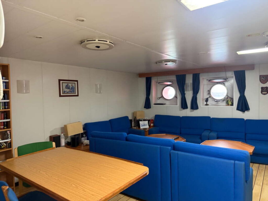 Buque de Salvamento Marítimo Clara Campoamor 141125