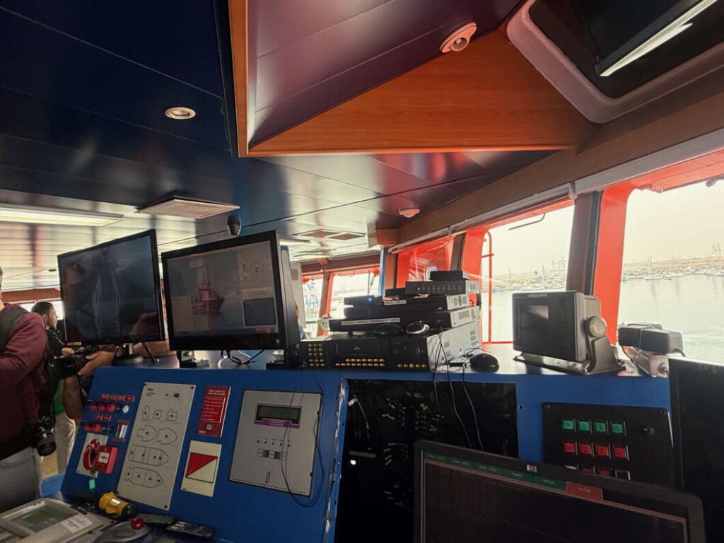 Buque de Salvamento Marítimo Clara Campoamor 141125