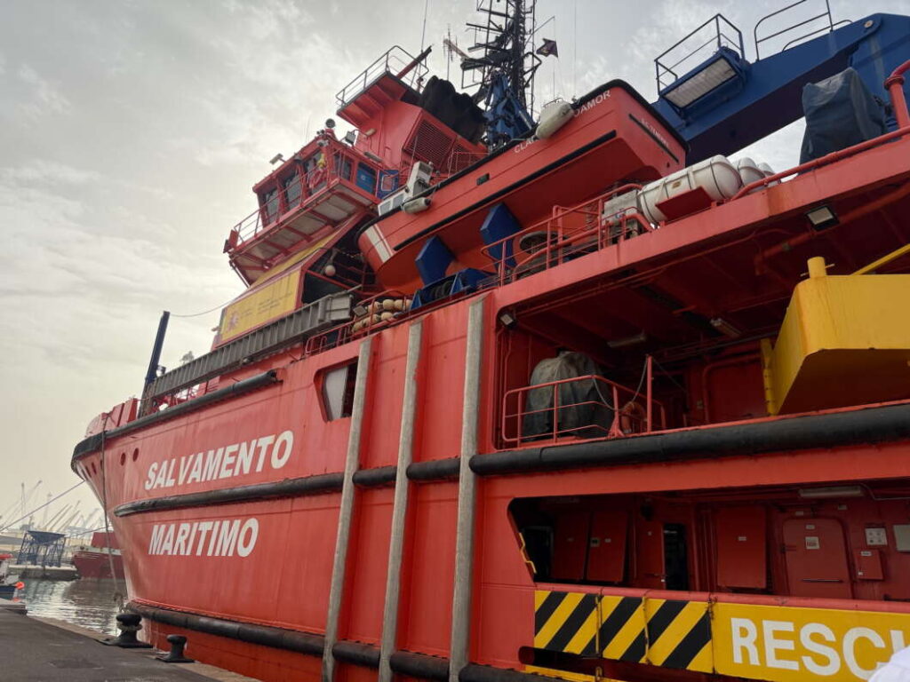 Buque de Salvamento Marítimo Clara Campoamor 141125