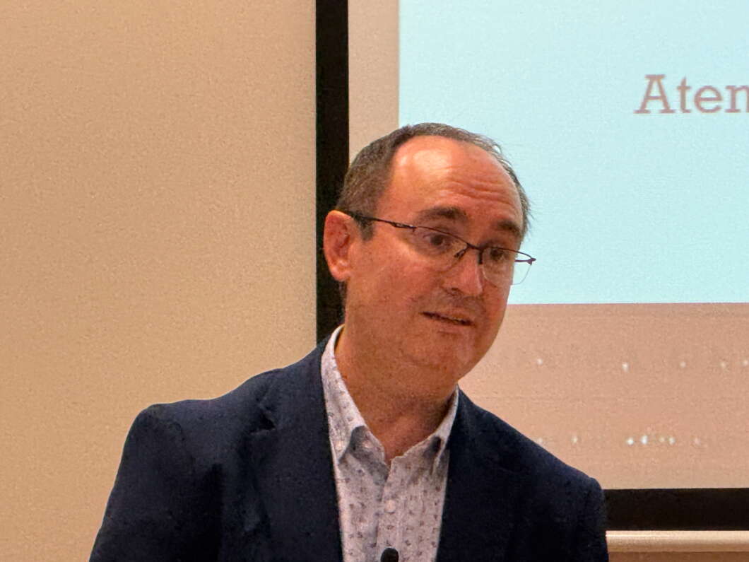 Conferencia de Ximo Górriz en el Ateneo Cultural de Castellón 071125