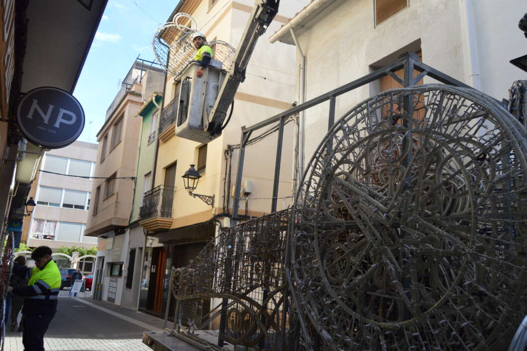 Vila-real encén el Nadal abans de Santa Caterina 2025