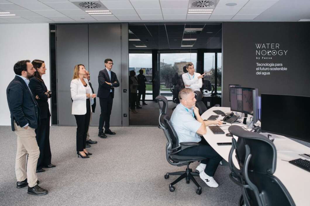 La alcaldesa visita en Facsa la puesta en marcha del Perte del Agua 241125