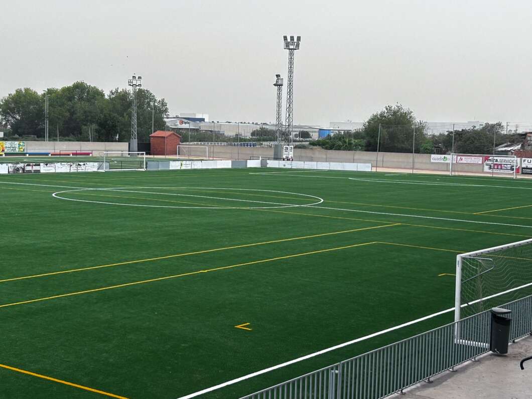 noulas camp futbol noulas renovacio gespa