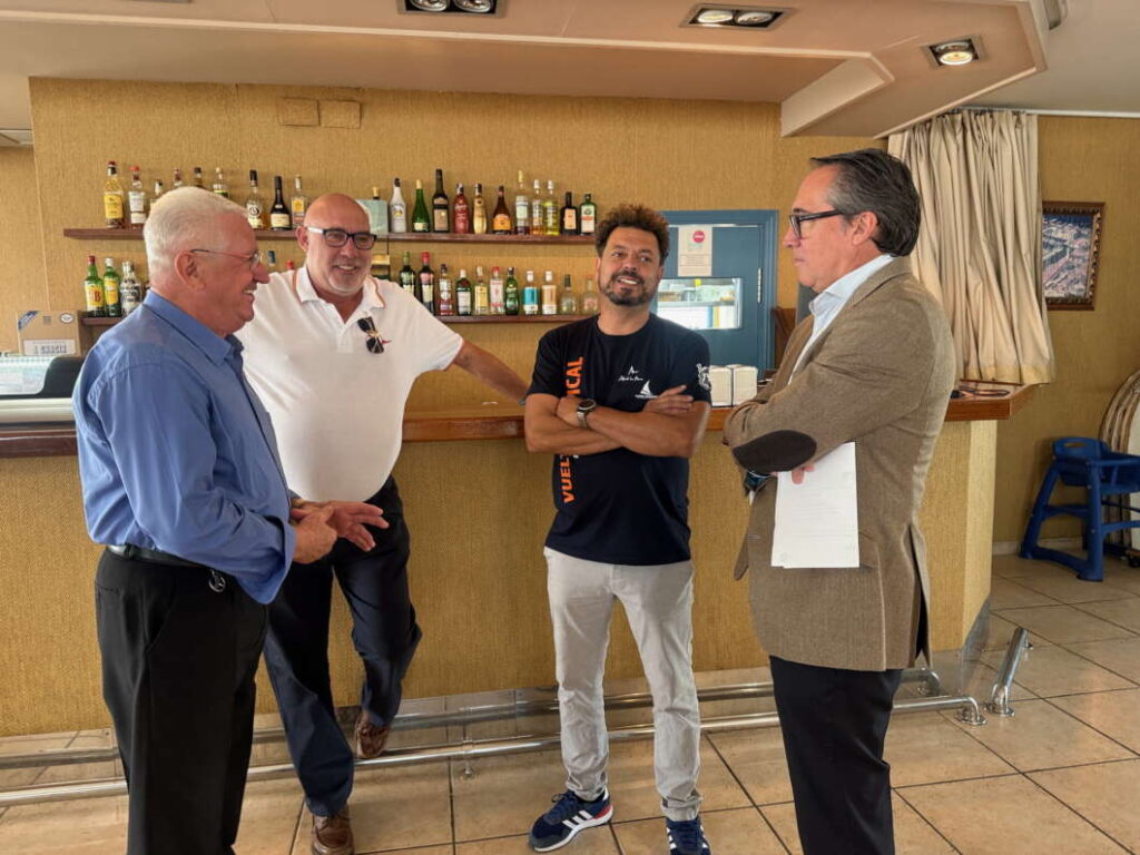 Vuelta vertical al mundo por mar y a vela 2025-2026