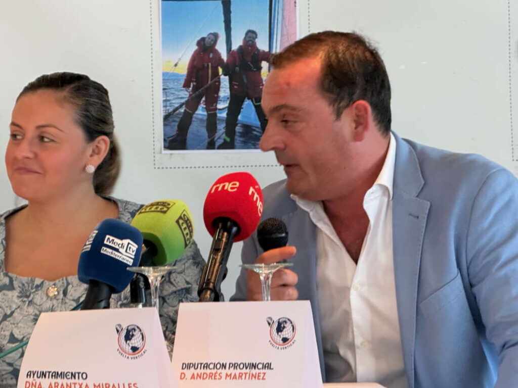 Vuelta vertical al mundo por mar y a vela 2025-2026