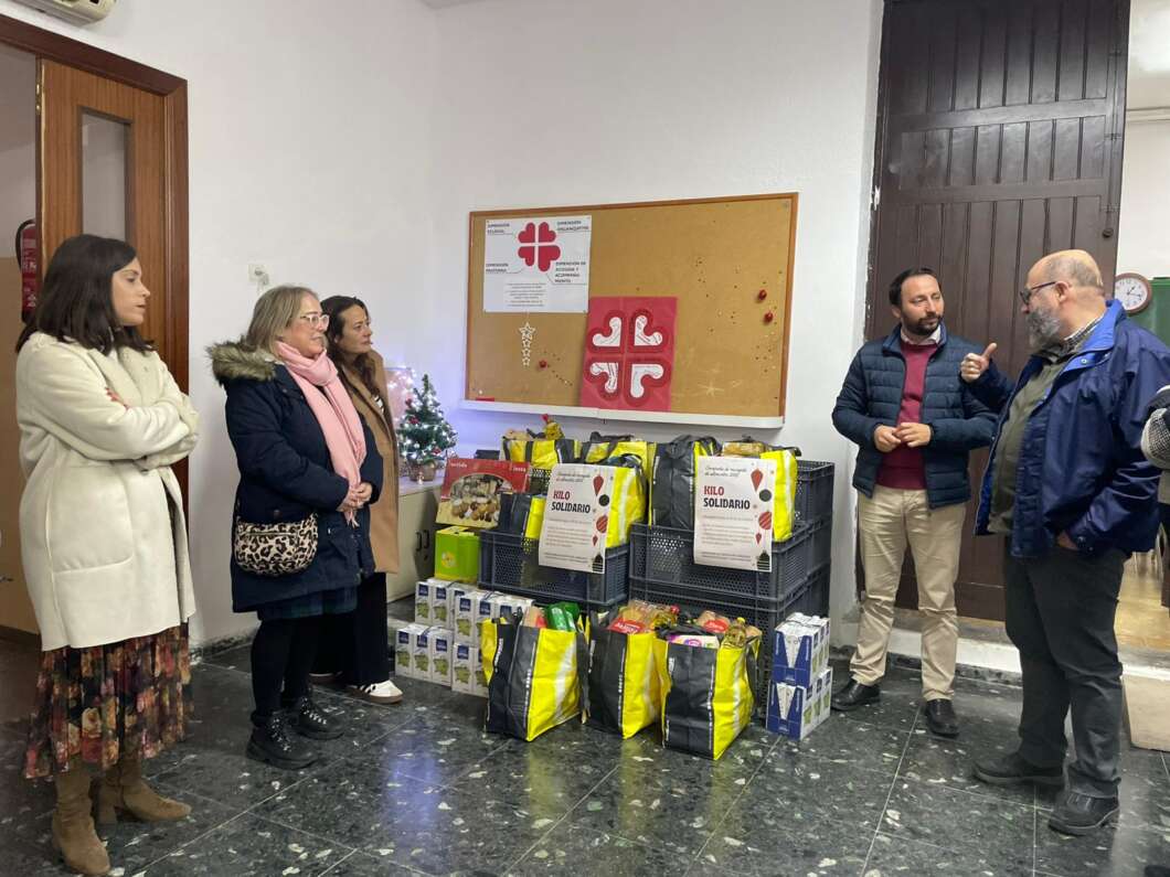 Toledo Giner entrega alimentos Grau Infraestructuras