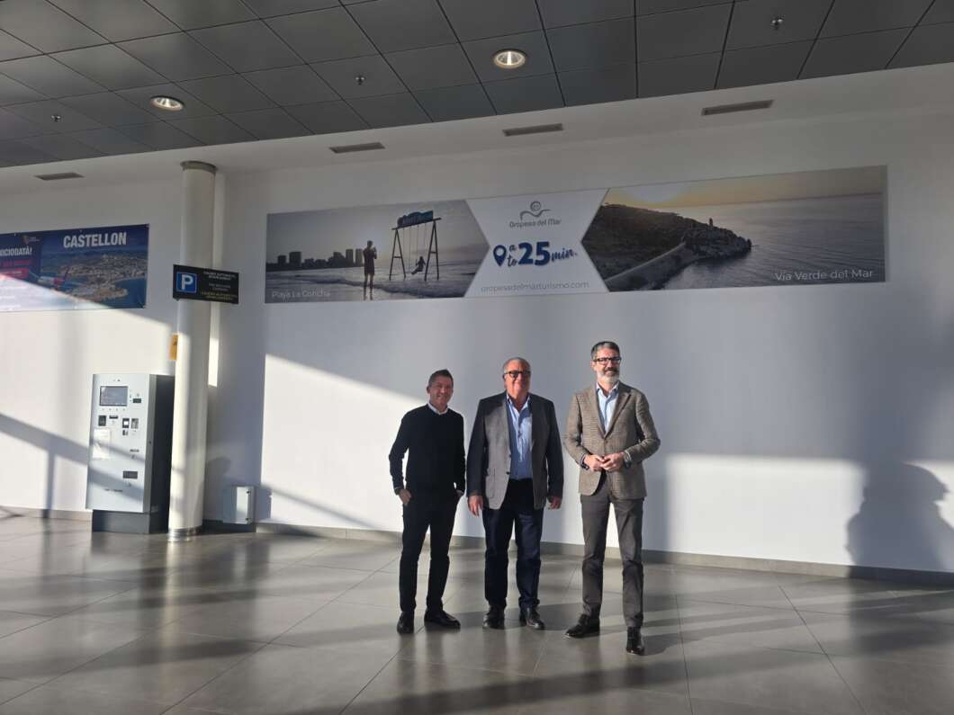 Oropesa del Mar impulsa su estrategia turística con nueva promoción en el Aeropuerto de Castellón