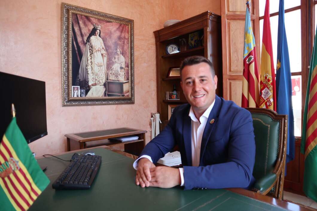 alcalde alquerias antonio gil