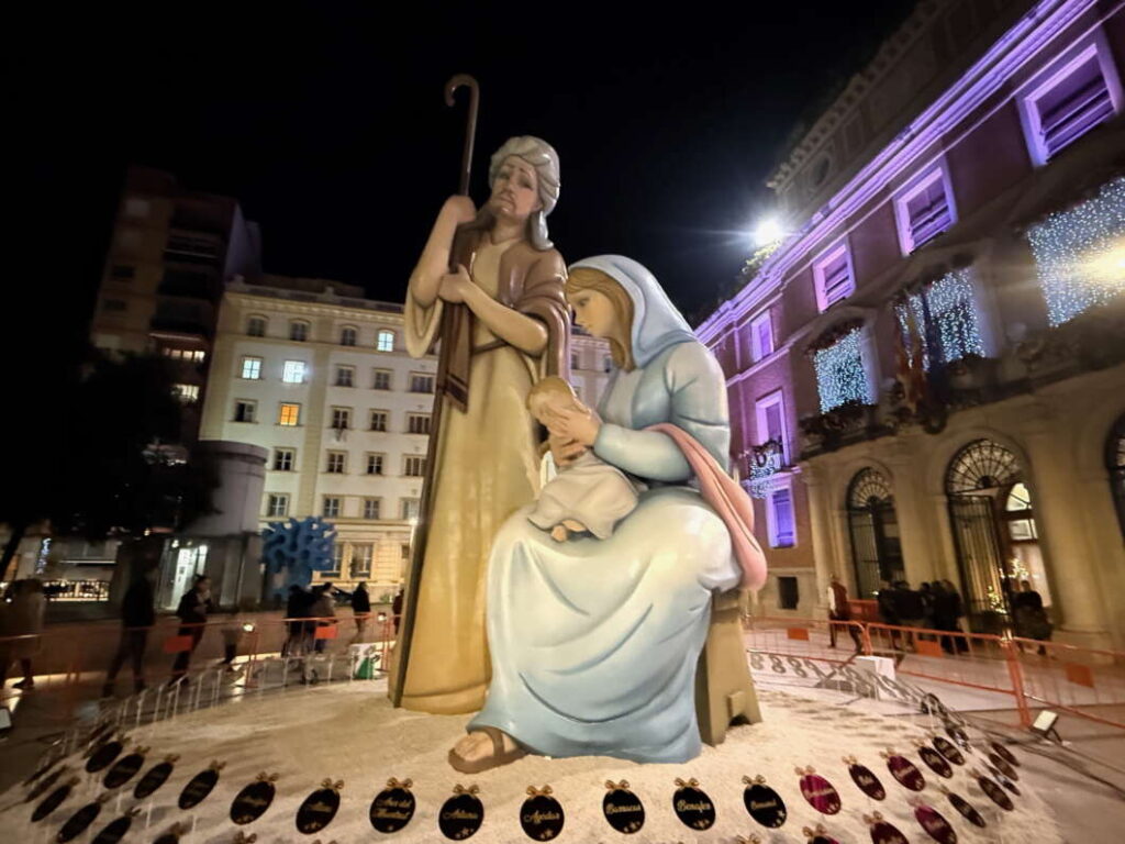 Belén monumental de Diputación en la Plaza de las Aulas de Castellón 2025