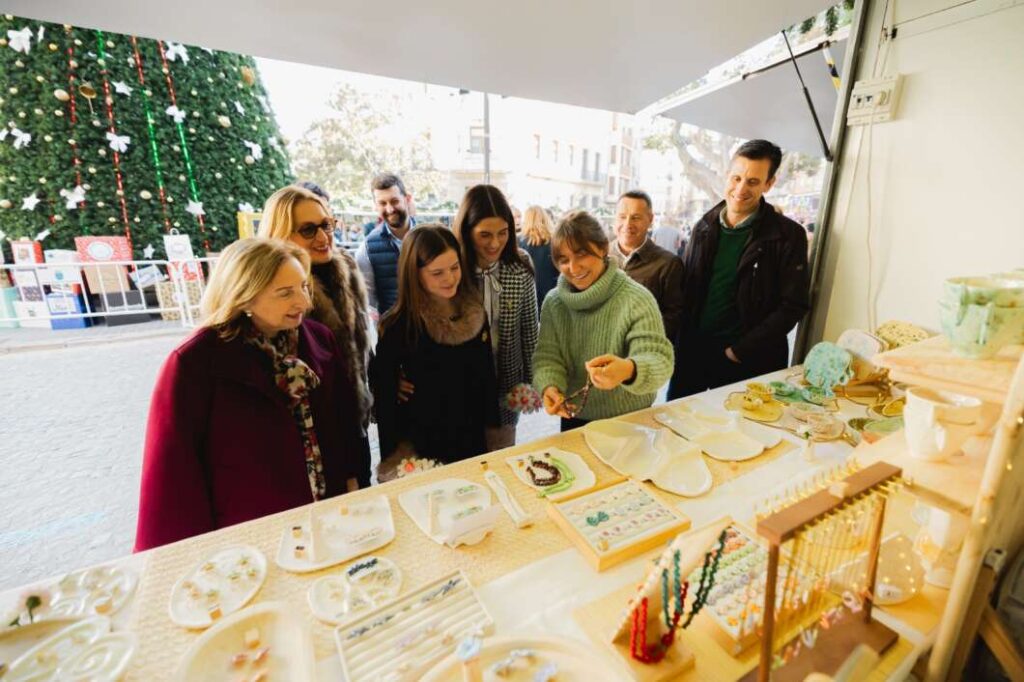 Burriana impulsa el comerç local amb l’inici d’una Fira de Nadal plena d’activitats familiars