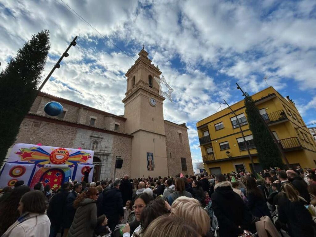 Els xiquets d’Almassora donen la benvinguda al 2026 amb les campanades infantils