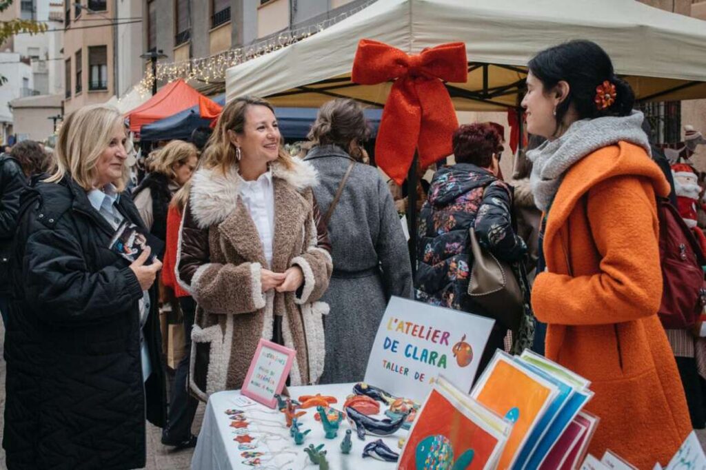 Castellón celebra la XXI Fireta de Santa Llúcia con multitud de actividades navideñas