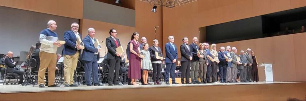 Concert de la Banda Municipal y distinciones 171225