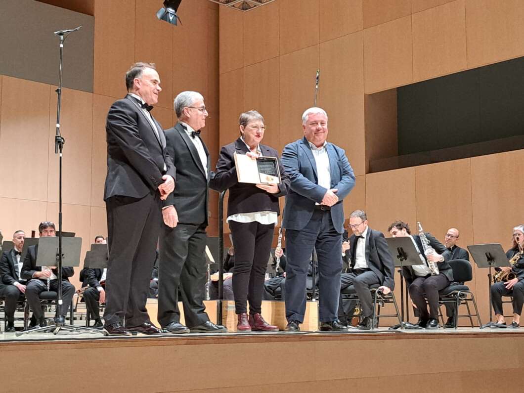 Concert de la Banda Municipal y distinciones 171225