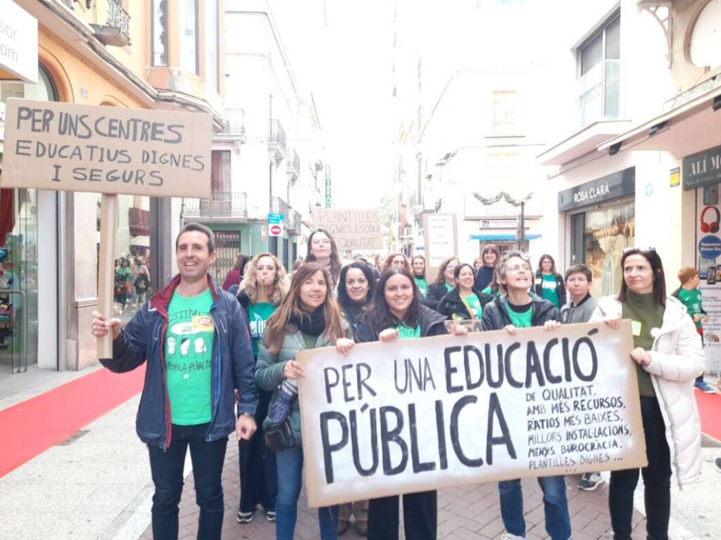 Manifestación en la educación pública en Castellón