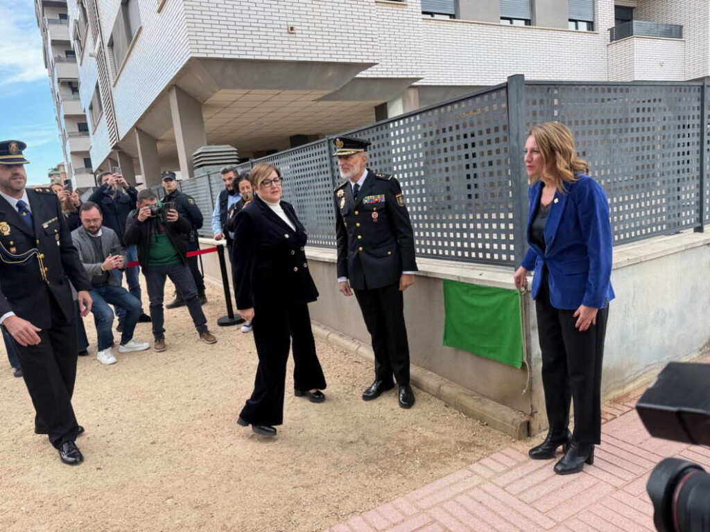 Inauguración paseo. homenaje Policía Nacional Castellón