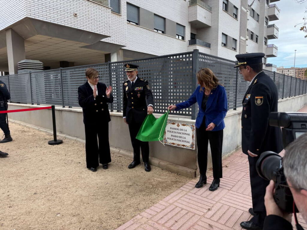 Inauguración paseo. homenaje Policía Nacional Castellón