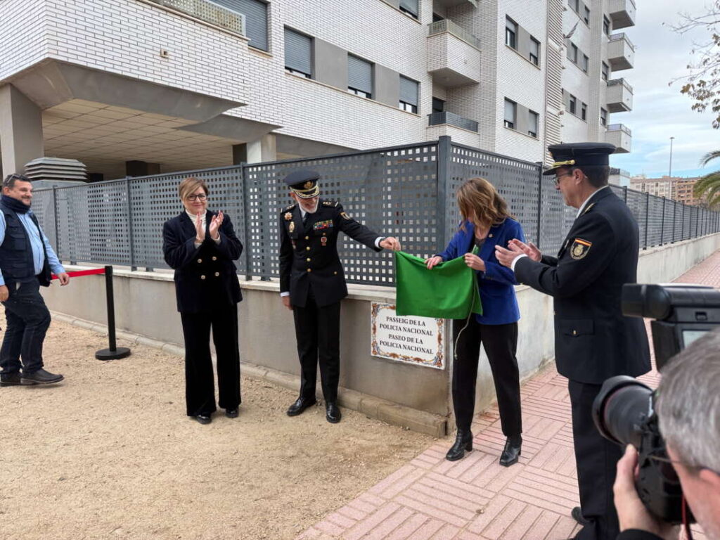 Inauguración paseo. homenaje Policía Nacional Castellón