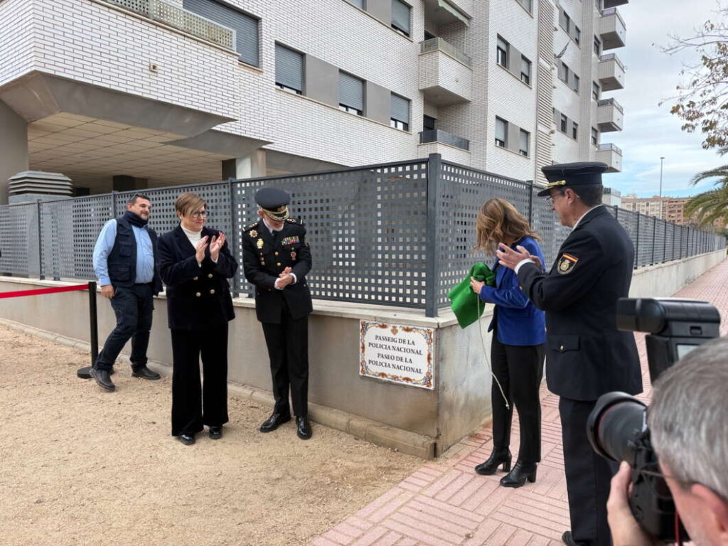 Inauguración paseo. homenaje Policía Nacional Castellón
