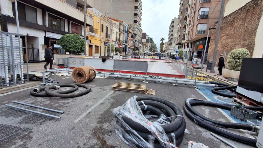 Instalación Fira de Nadal Vila-real 2025