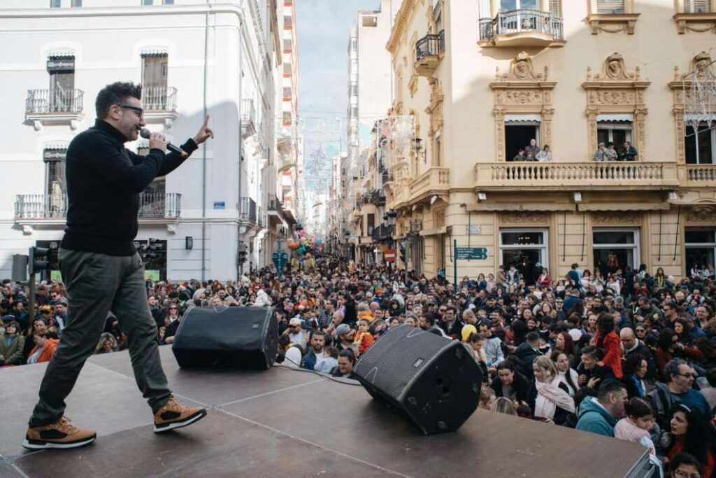 Castellón celebra la Nochevieja Infantil y recibe el 2026 con 12 gajos de mandarina