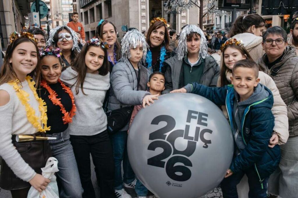 Castellón celebra la Nochevieja Infantil y recibe el 2026 con 12 gajos de mandarina