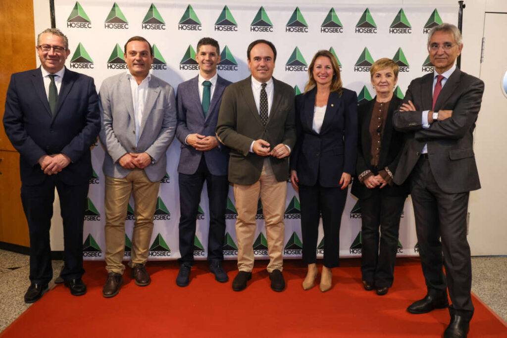 Pérez Llorca reafirma el apoyo de la Generalitat al turismo y destaca que Castellón concentra el 49% del Bono Recuperem