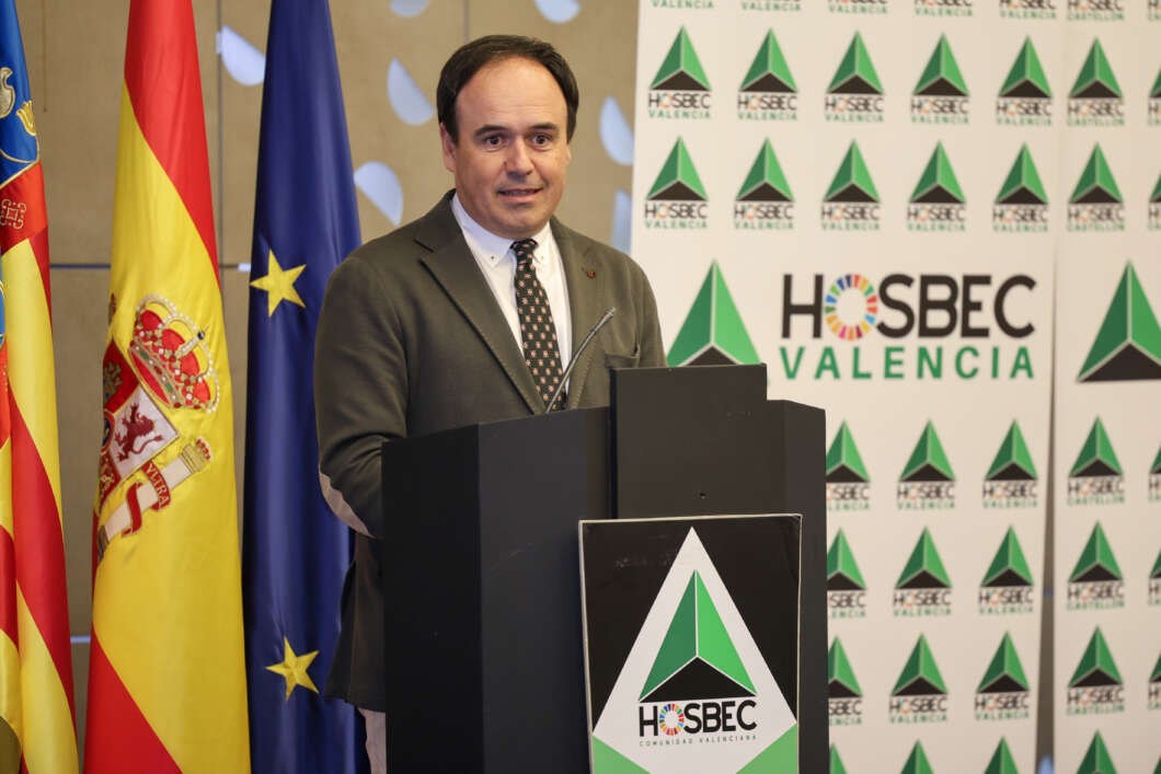 Pérez Llorca reafirma el apoyo de la Generalitat al turismo y destaca que Castellón concentra el 49% del Bono Recuperem