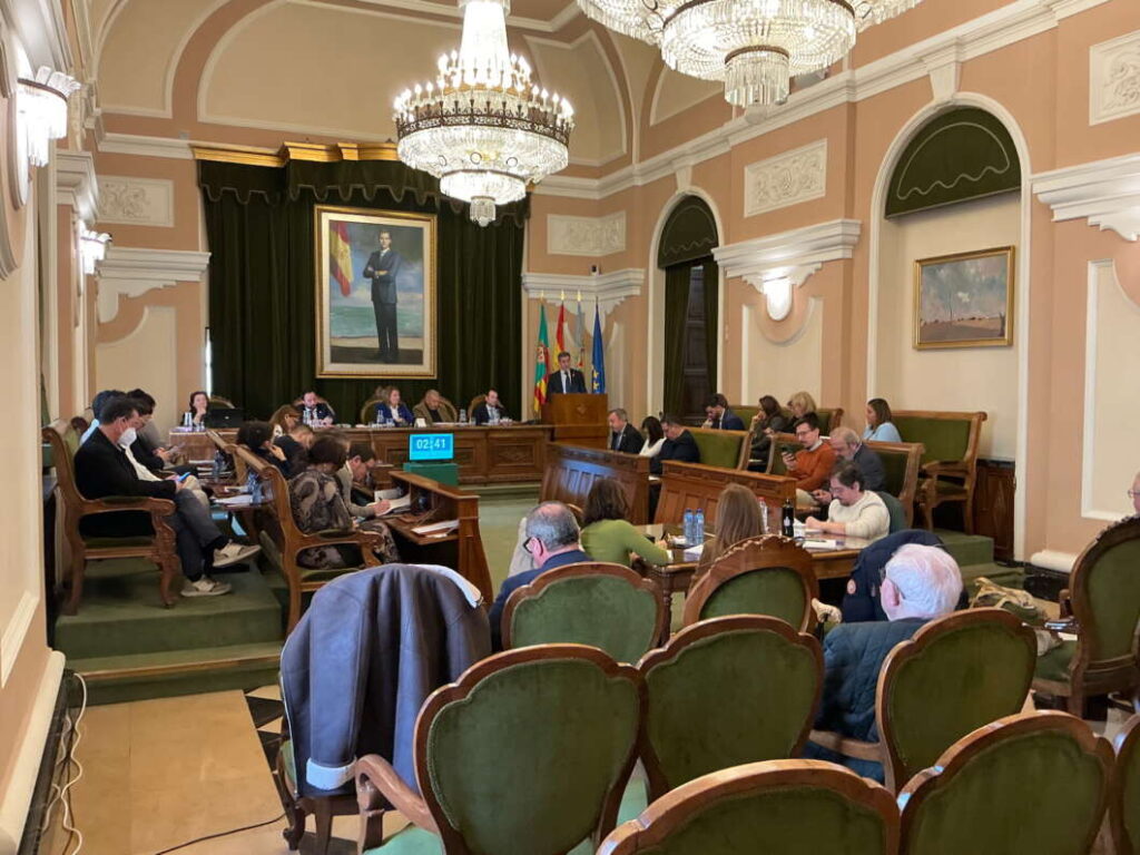 pleno de presupuestos ayuntamiento de Castellón 231225