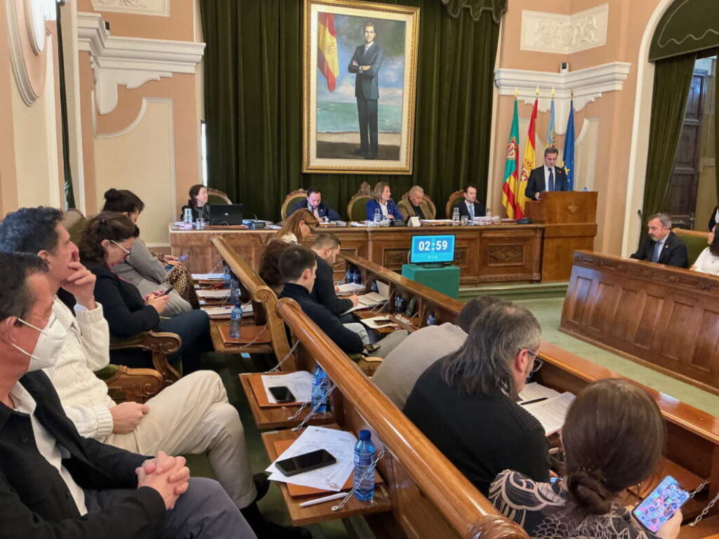 pleno de presupuestos ayuntamiento de Castellón 231225