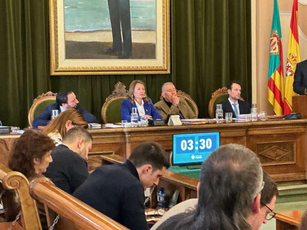 pleno de presupuestos ayuntamiento de Castellón 231225