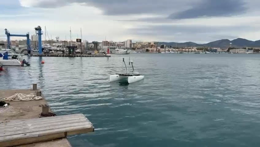 L’UJI completa les primeres proves del nou catamarà robòtic autònom al Port de Castelló