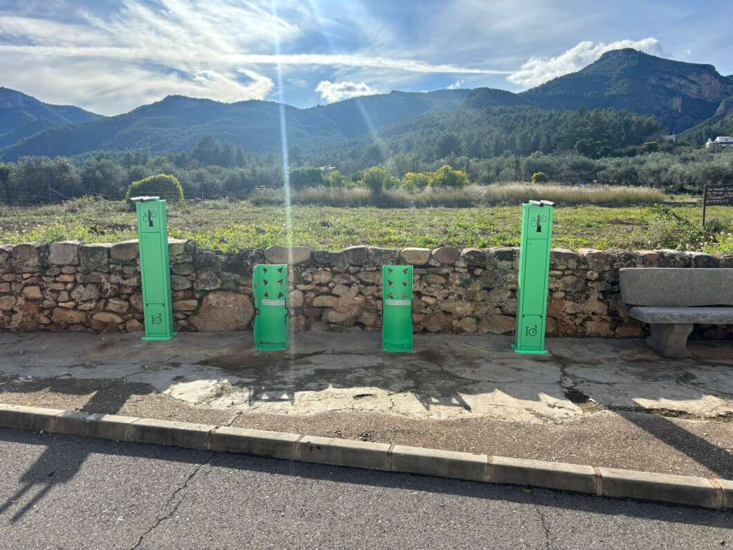 Toga reforça la seua aposta pel cicloturisme amb un nou punt de reparació de bicicletes