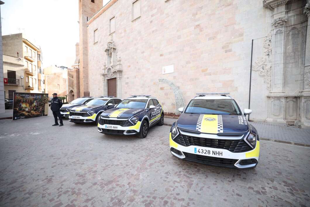 Burriana incorpora cinc vehicles híbrids d’última generació a la Policia Local