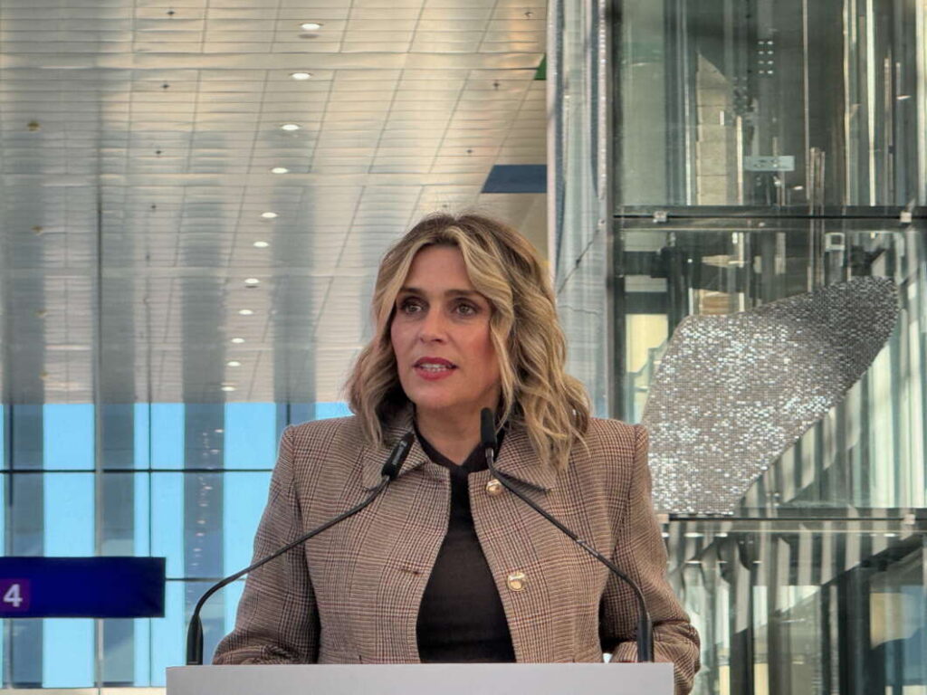 Barrachina. Presentación nuevas rutas aeropuerto de Castellón 150126