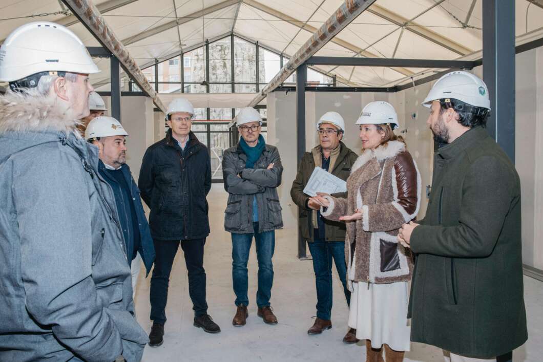 La alcaldesa visita el Mercado Provisional de Castellón 090126