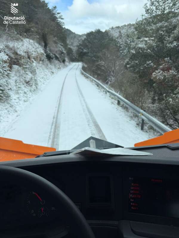 Nieve en carretera de Coratxà.