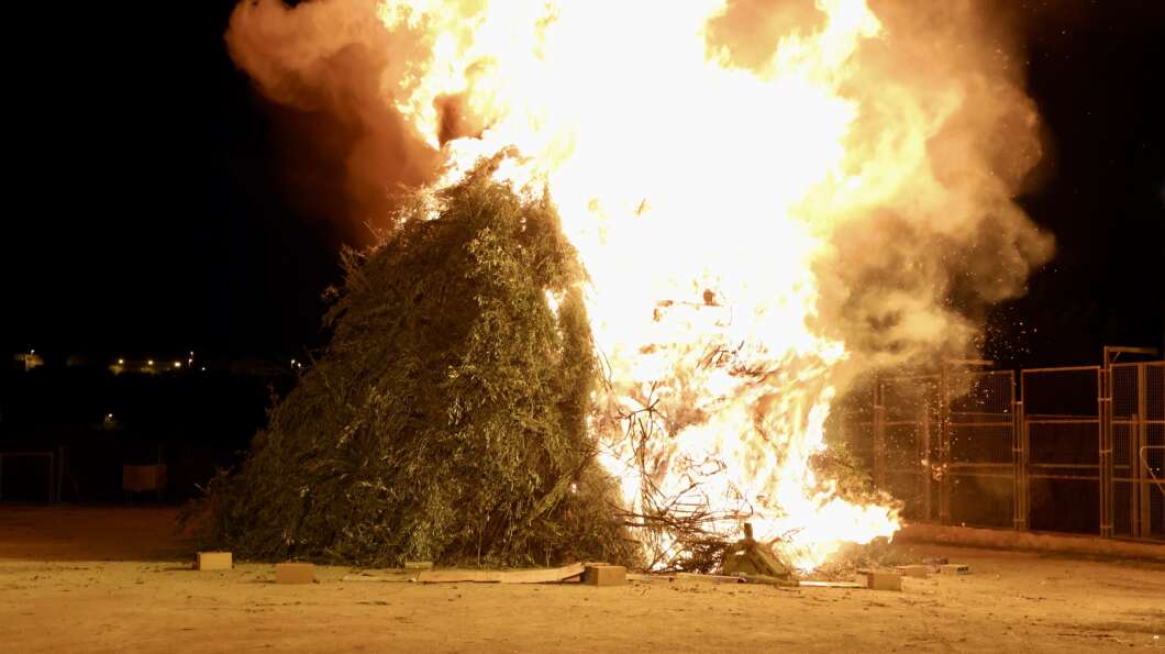 El Tosalet abre en Onda las fiestas de Sant Antoni 2026 con la hoguera tradicional
