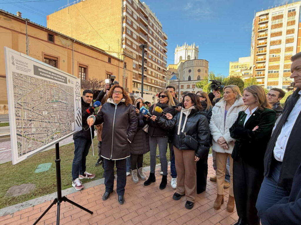 Obras remodelación pasarela del TRAM Castellón 070126