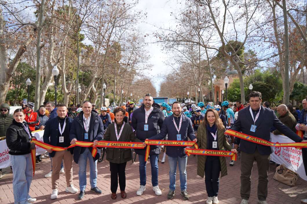 Salida de gran premio ciclismo en Castelló