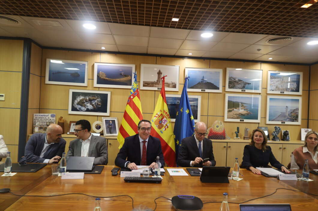 PortCastello, universitaria, colaboracion