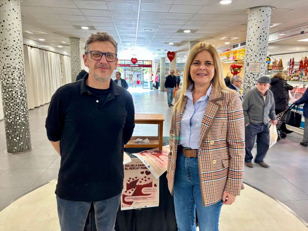 Almassora premia les compres en el Mercat Municipal pel Dia dels Enamorats