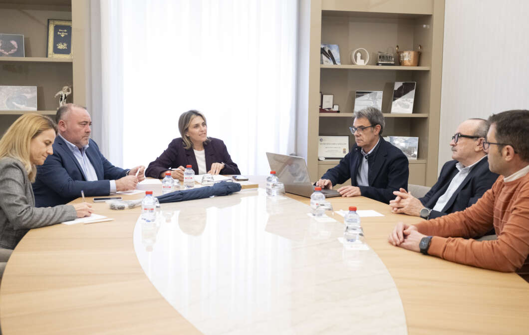 La Diputació de Castelló reforça la col·laboració amb Fepeval per a millorar la competitivitat dels polígons industrials