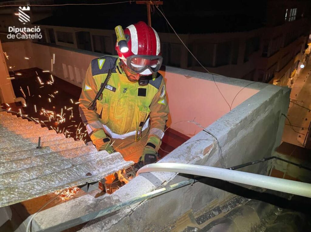 El fuerte viento obliga a realizar 24 intervenciones en la Plana Baixa