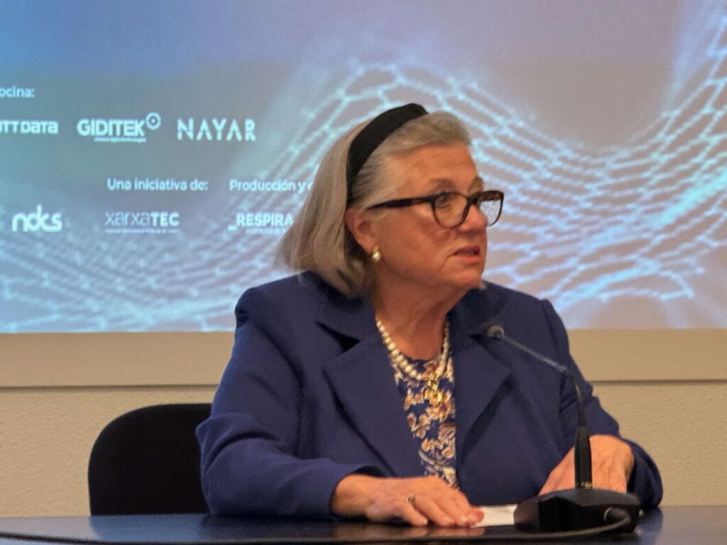 Lola guillamçón. Presentación de Enxarxatec en la Cámara de Comercio 230226