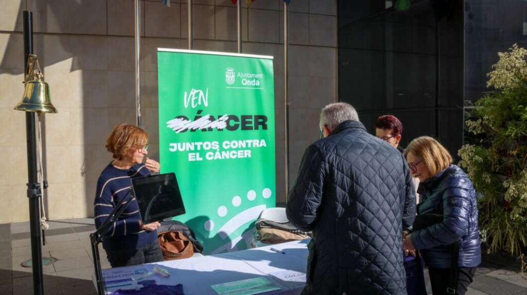Onda refuerza la concienciación contra el cáncer con una jornada informativa
